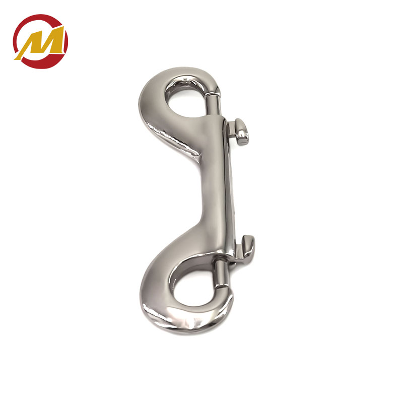 Double-ended dog snap hook buckle